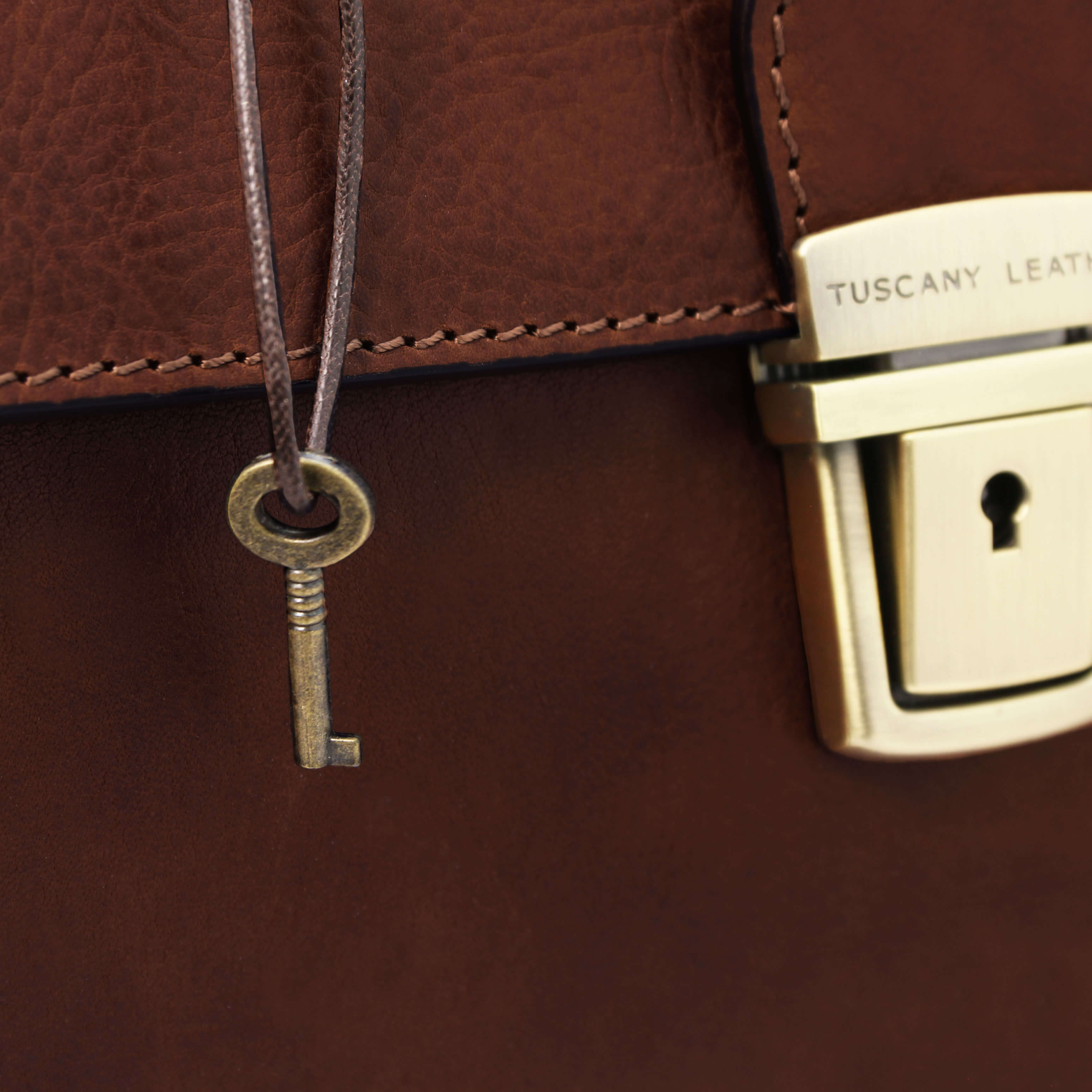 Tuscany Leather exclusieve leren dokterstas met dubbele bodem GIOTTO tl142344 bruin sleutel