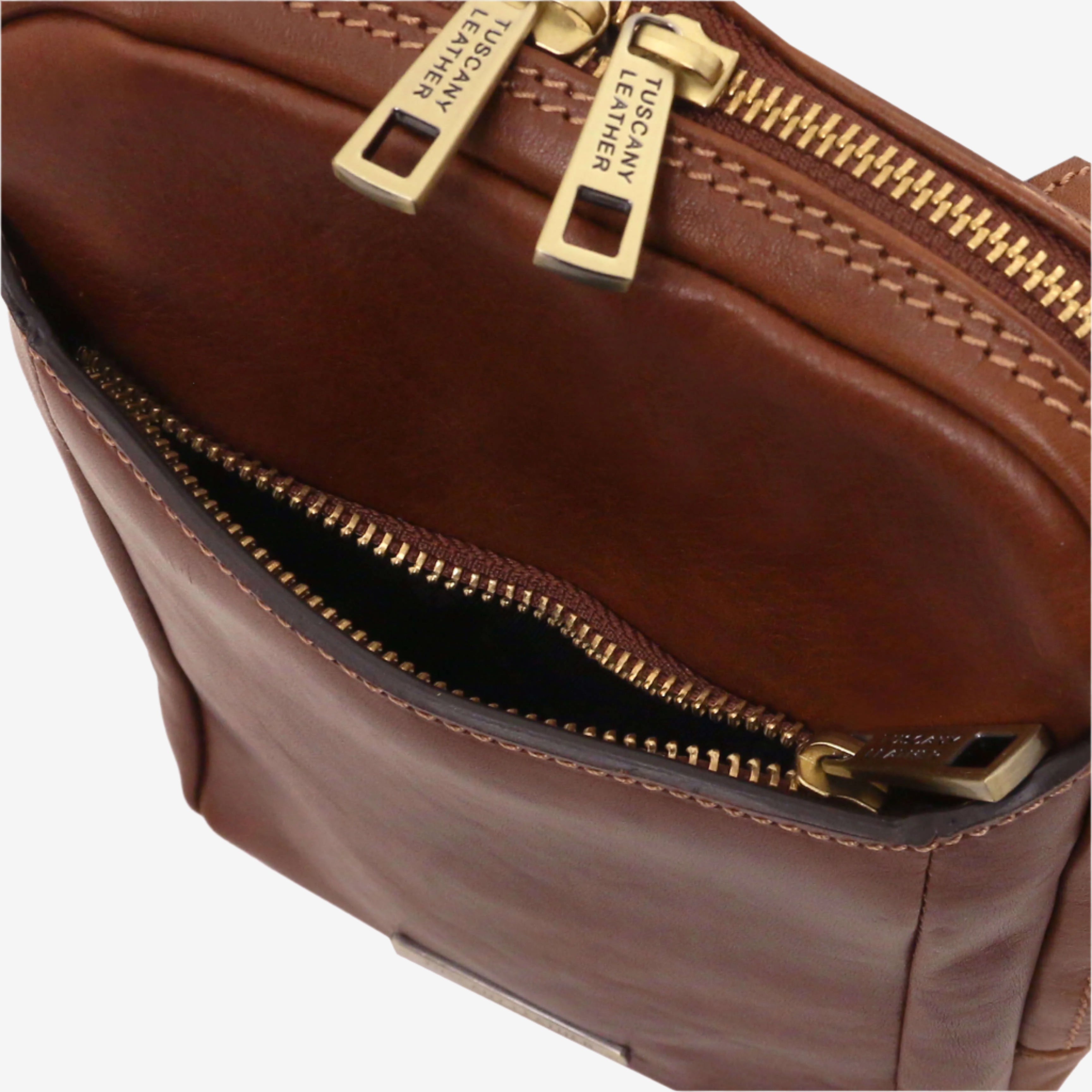Tuscany Leather crossbodytassen heren Mark TL142428 brown voorvak